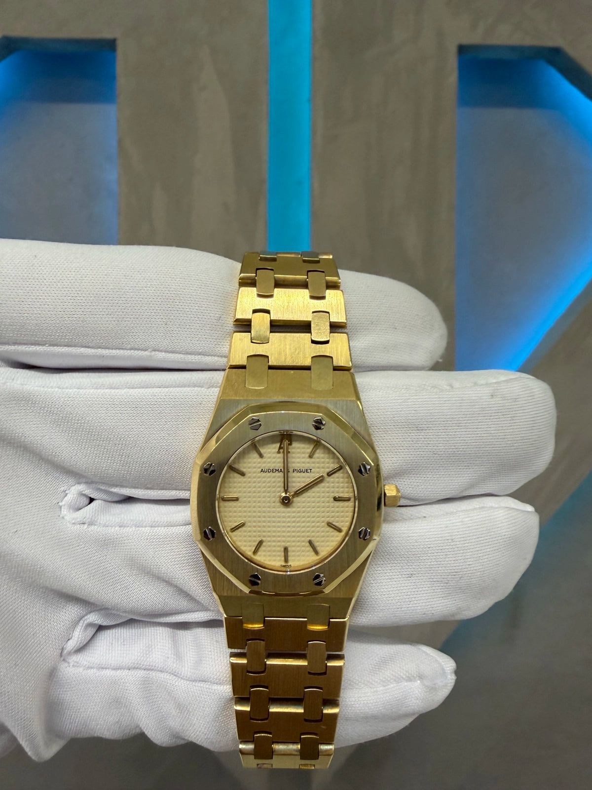 Audemars Piguet Royal Oak Cream Dial on 6007BA