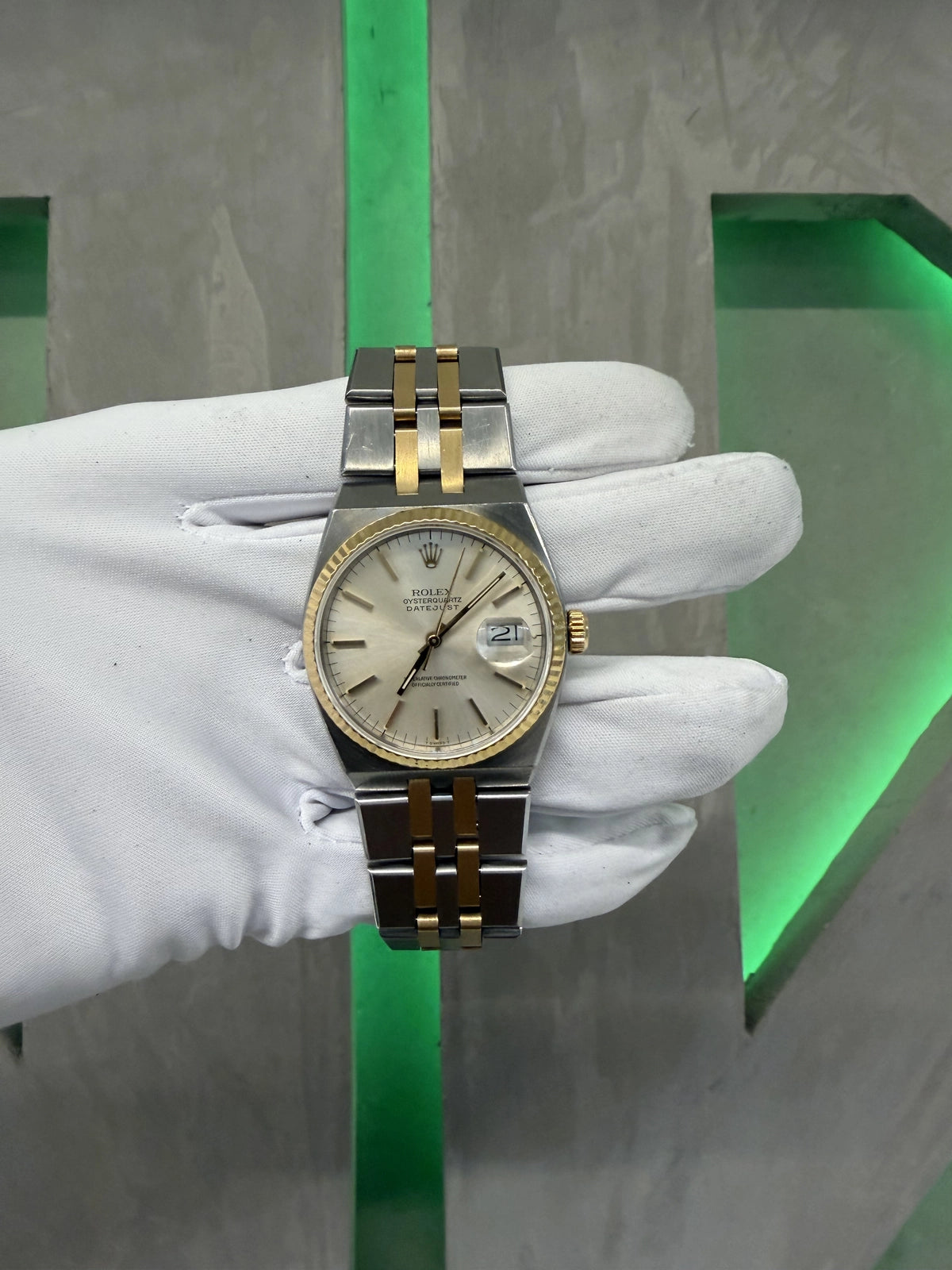 Rolex Oyster Quartz Date Just Silver Stick Dial on 17013