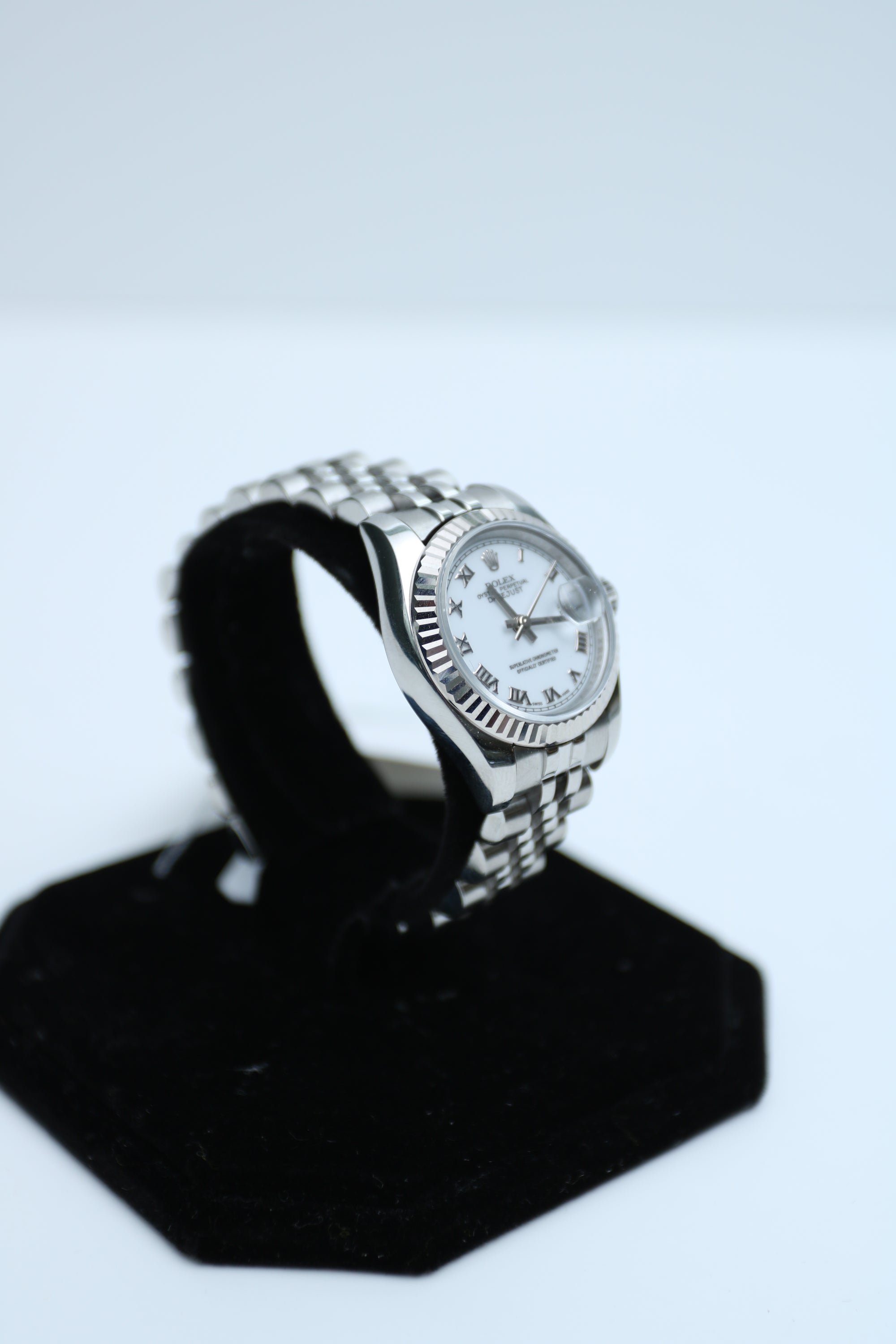 Rolex Datejust White Dial on Jubilee-Invisible 1 Card