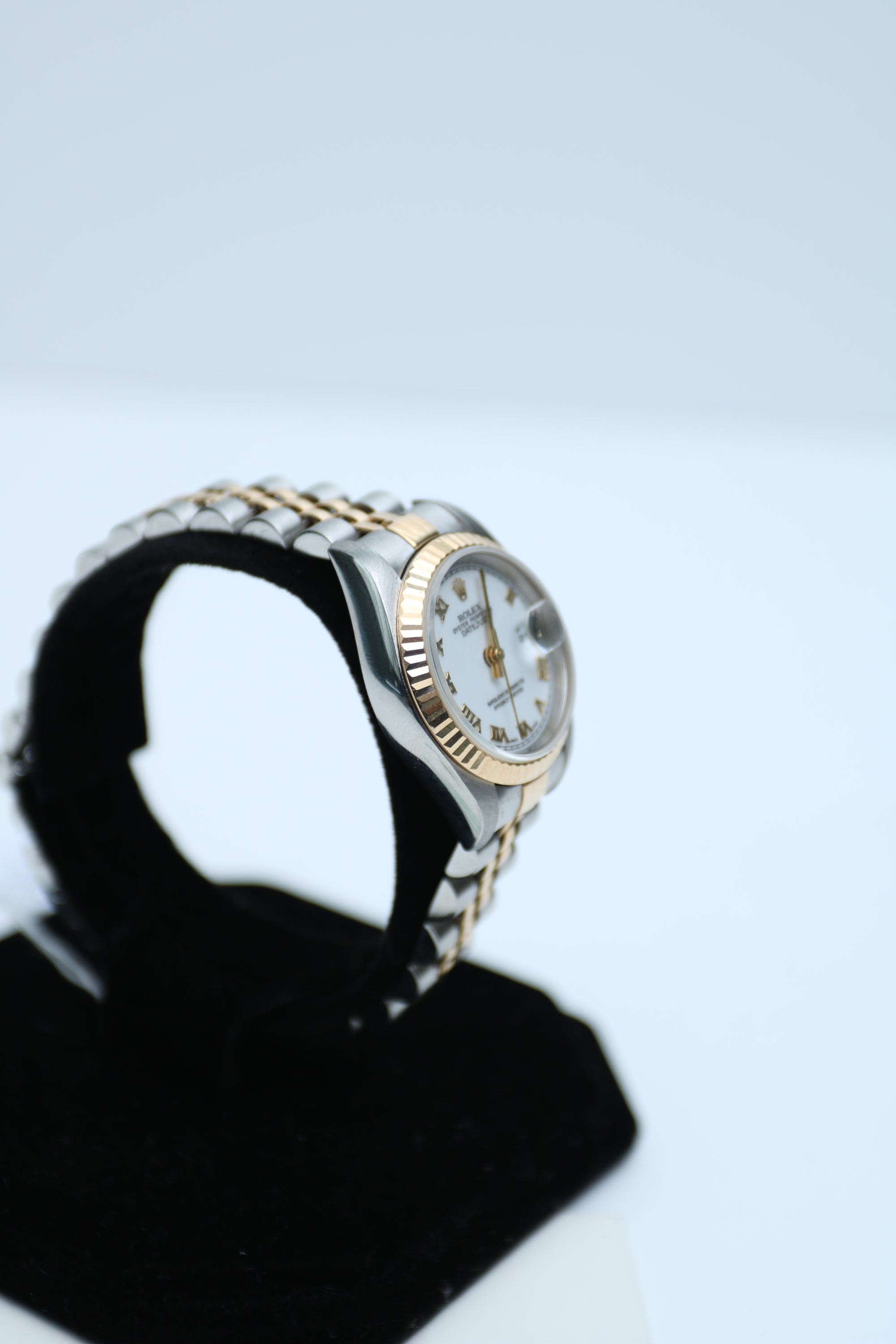 Rolex Datejust White roman Dial on jubilee 69173 Papers 1998