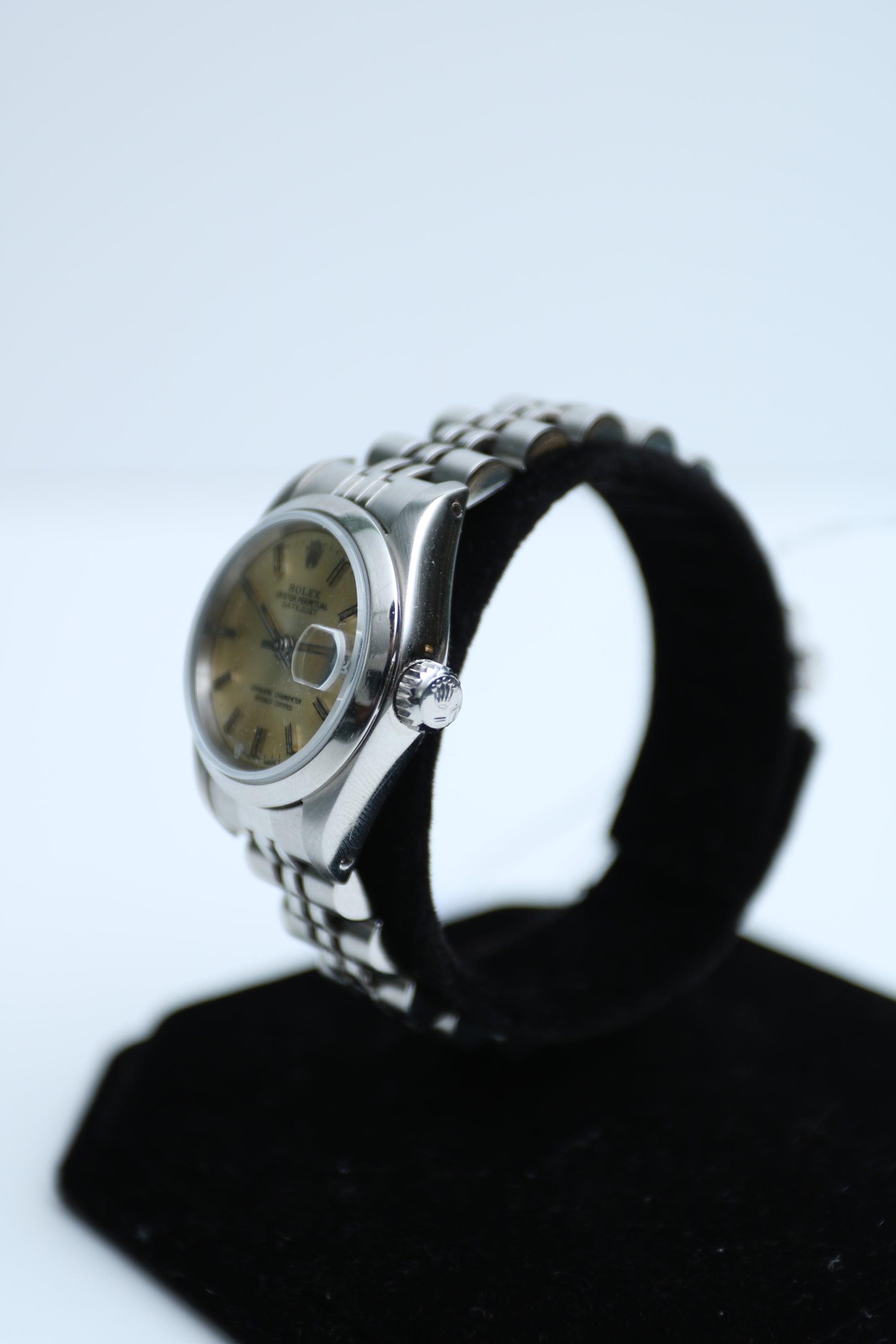 Rolex Datejust Silver-yellowish dial Dial on jubilee 69160