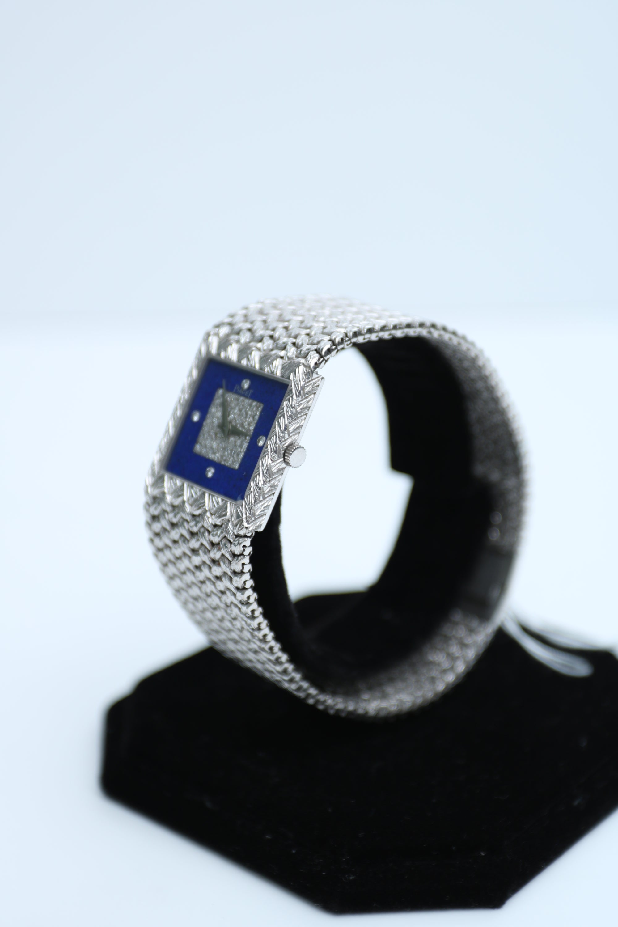 Piaget Blue diamond Dial on white gold 9352D2