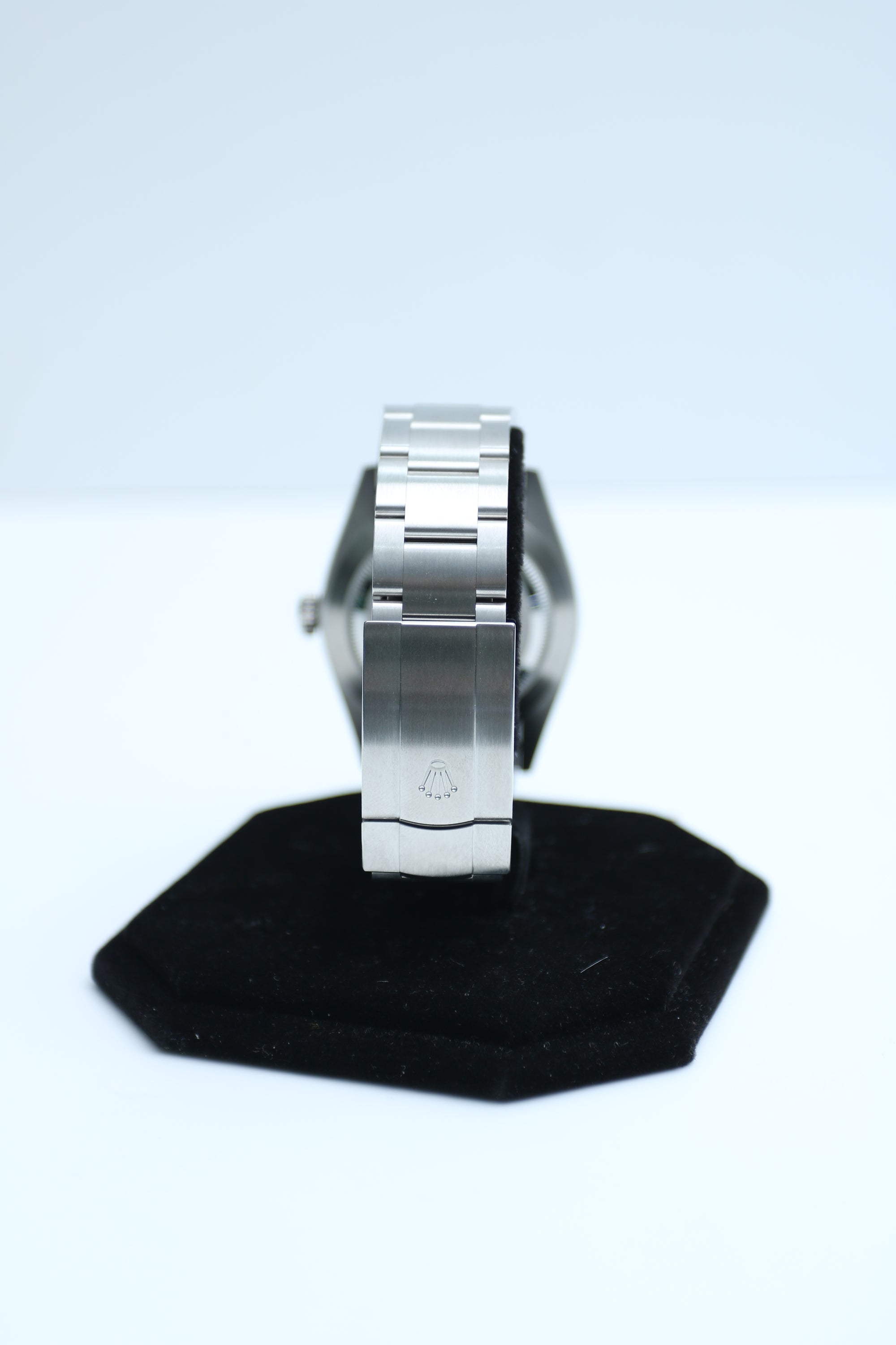 Rolex Oyster Perpetual 41 Beige Dial on Oyster 134300 Complete