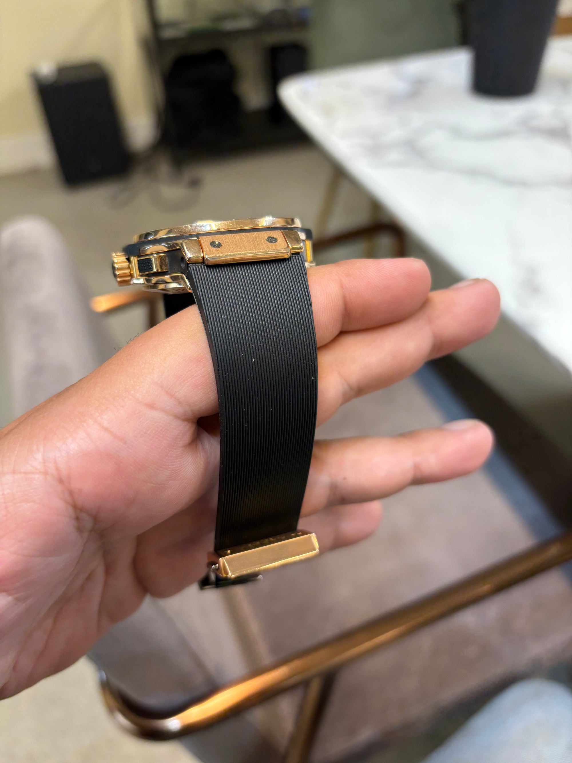 Hublot Big Bang Black Dial on Rubber 301