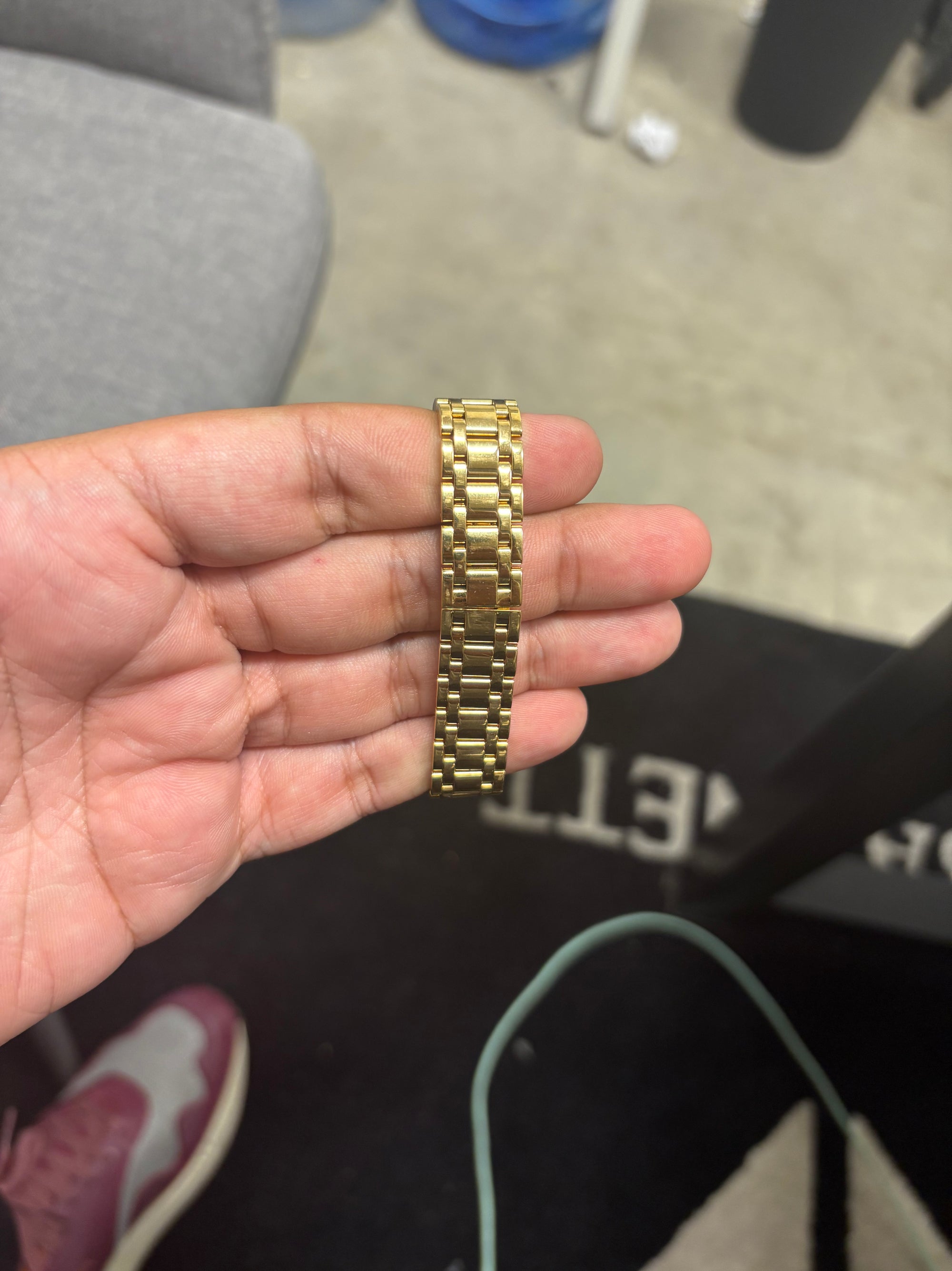 Cartier Tank Americaine Cream Dial on Gold/diamond 2482