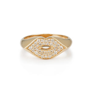 By Barnett Lips Diamond Ring